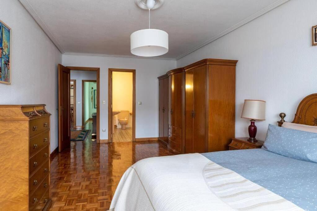 Appartamento Luminoso Piso Grande Con Garaje En El Centro. Santander Esterno foto