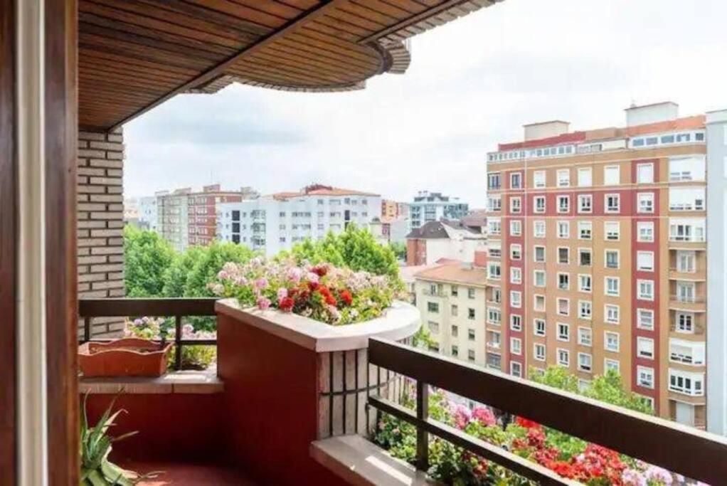 Appartamento Luminoso Piso Grande Con Garaje En El Centro. Santander Esterno foto